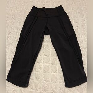 Lululemon Women’s Black Cropped Mesh Leggings Sz. 4